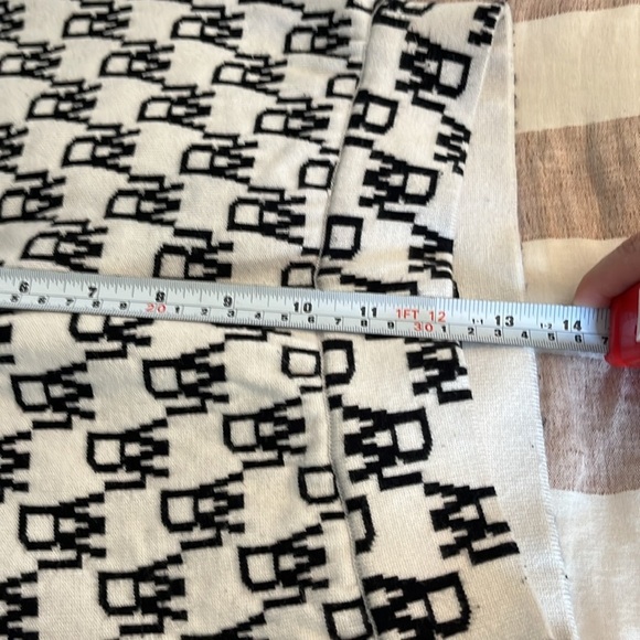 We11Done Logo Pattern Wool Cashmere Blend Legging. Size Small Black and White - Picture 13 of 17